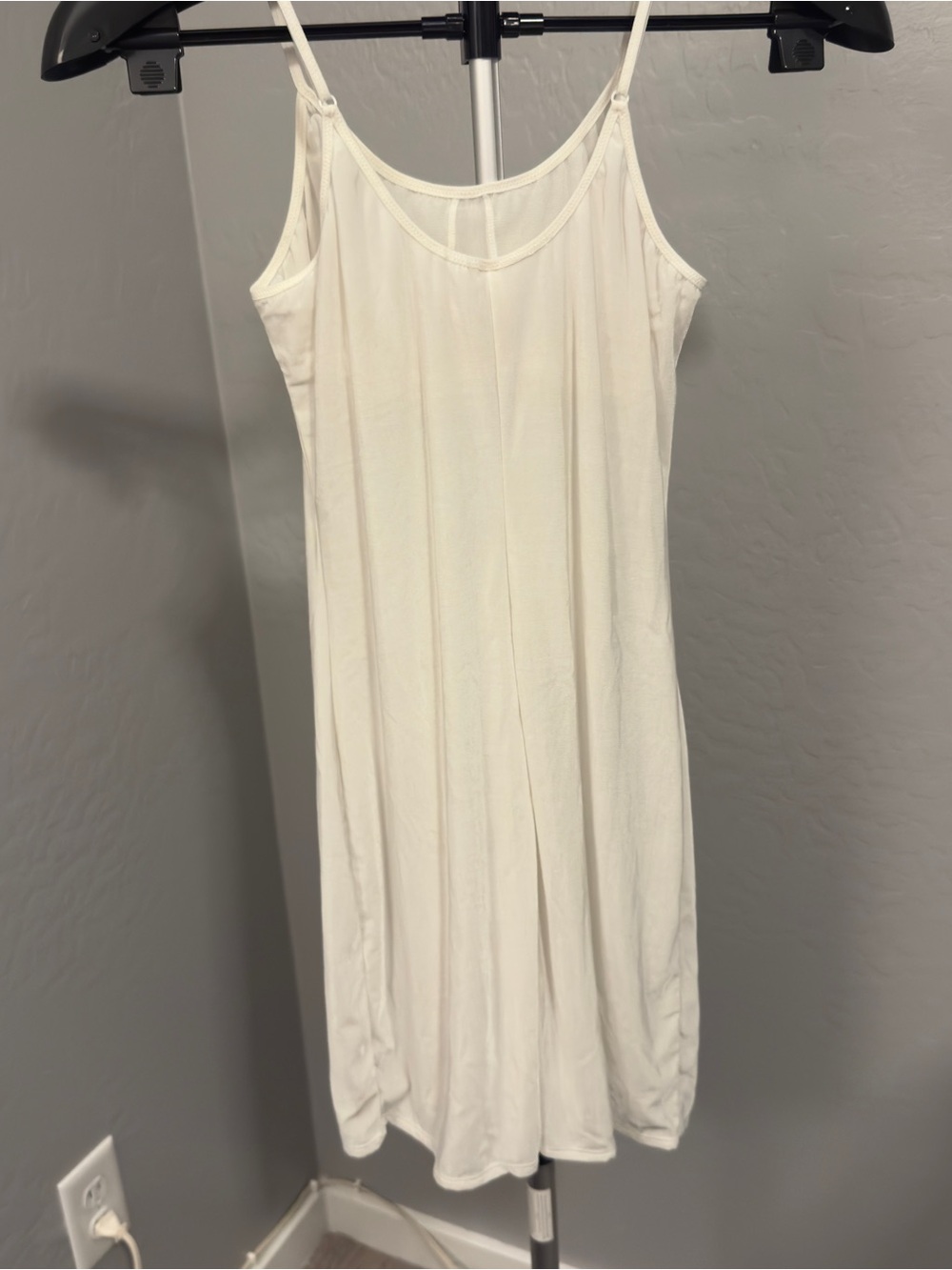 Vintage 1996 Victorias Secret White Mesh Coquette Slip Size 34